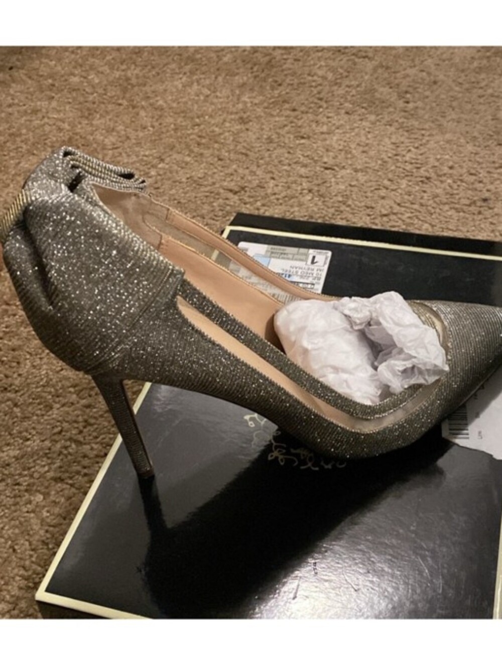 SILVER Glitter Pointed Toe High Heel Pumps with Bow, Like NEW!